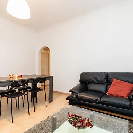 Perfect Gateaway Beach House For 5 In *