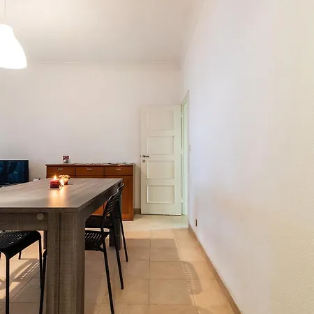 Perfect Gateaway Beach House For 5 In *